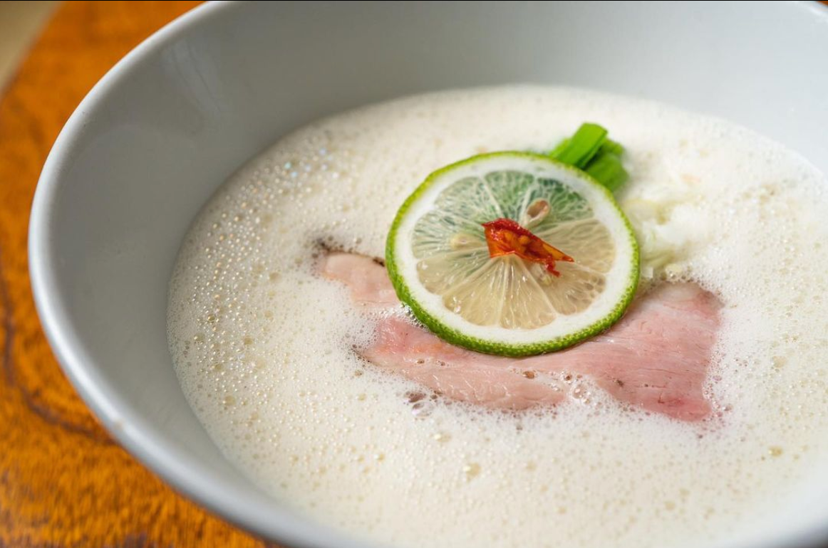 知る人ぞ知る!芸能人御用達ラーメン御忍び麺処「ナカムラボ」の【鶏白湯SOBA5食セット】